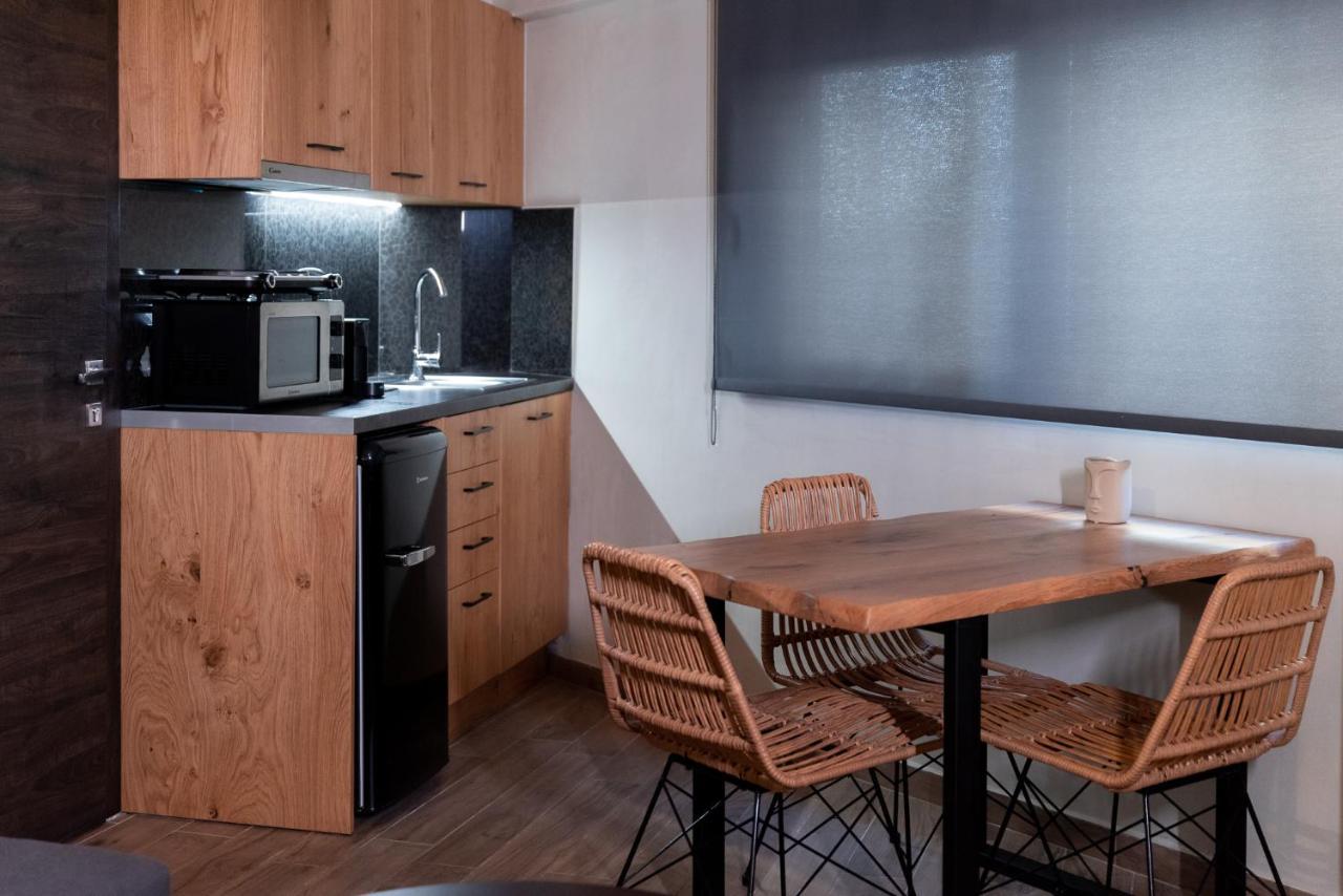 Theros By Agora Luxury Apartments In The Heart Of Heraklion Exterior photo